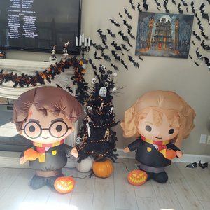 Harry Potter and Hermione inflatable